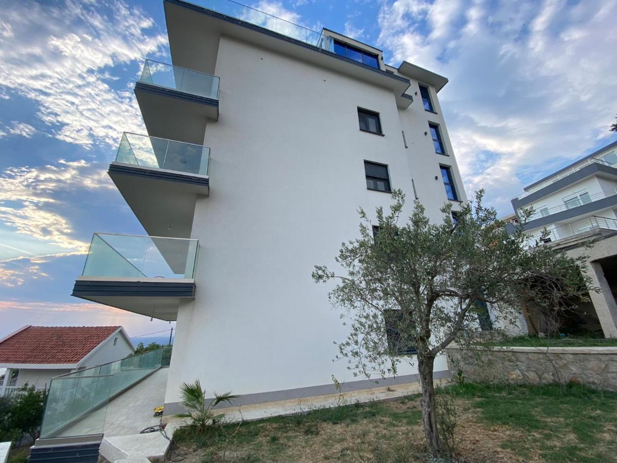 A. Montenegro Apartment Dobra Voda Exterior photo
